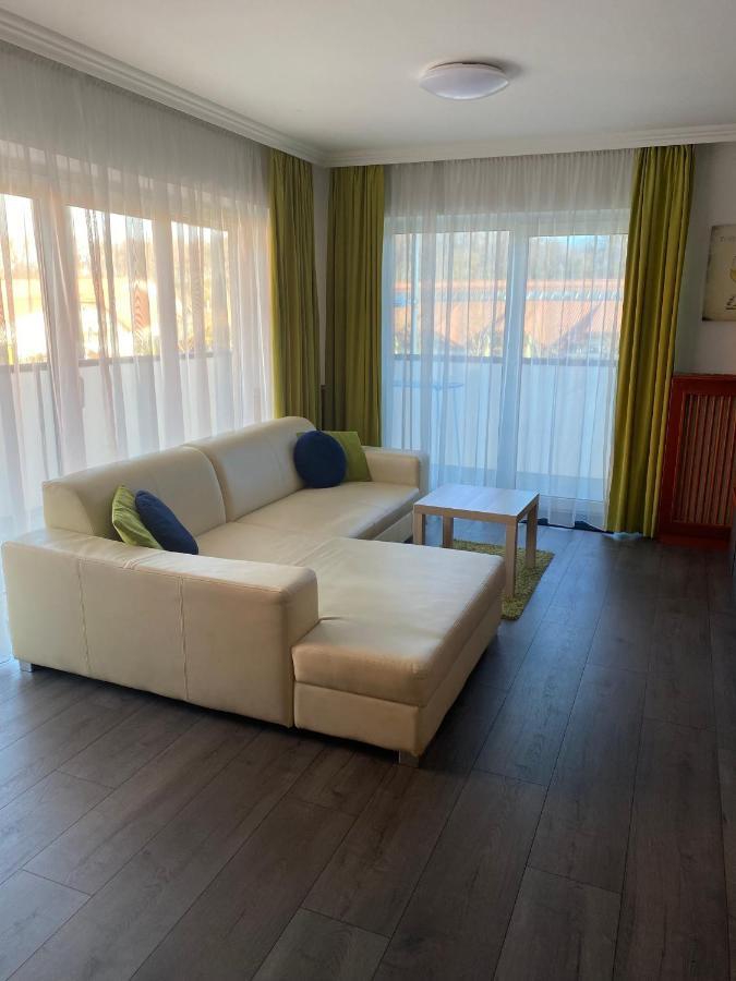 Cafe Relax Apartments Hévíz Exteriör bild