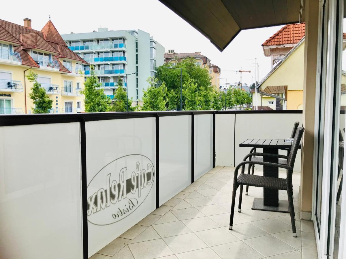 Cafe Relax Apartments Hévíz Exteriör bild