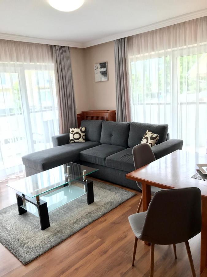 Cafe Relax Apartments Hévíz Exteriör bild